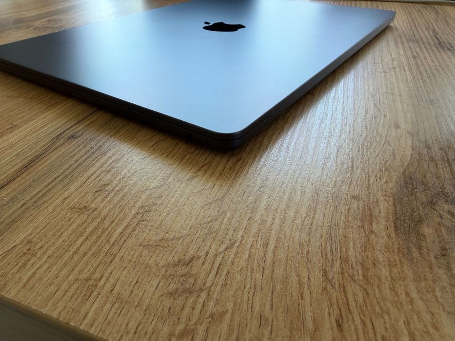 MacBook Air 15" M4 Chip 10-CPU, 10-GPU, 24GB RAM, 512GB SSD В ГАРАНЦИЯ