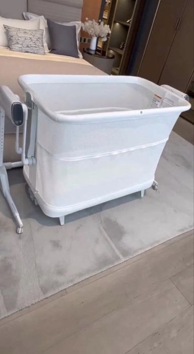 Продам детскую Кроватку манеж