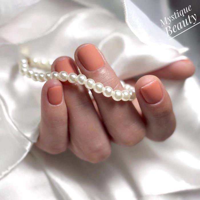 Manichiura si Pedichiura! Mystique Beauty OFERTA