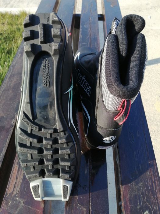 Ghete Thinsulate Ski Boots Carbon Alpina CCL+ Marathon