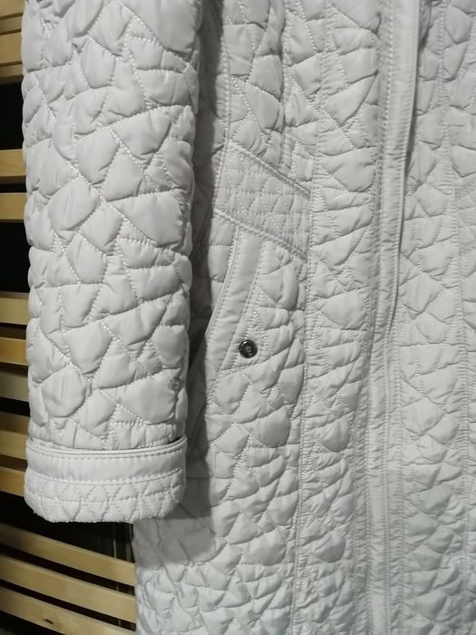 Продам пальто весна-осень