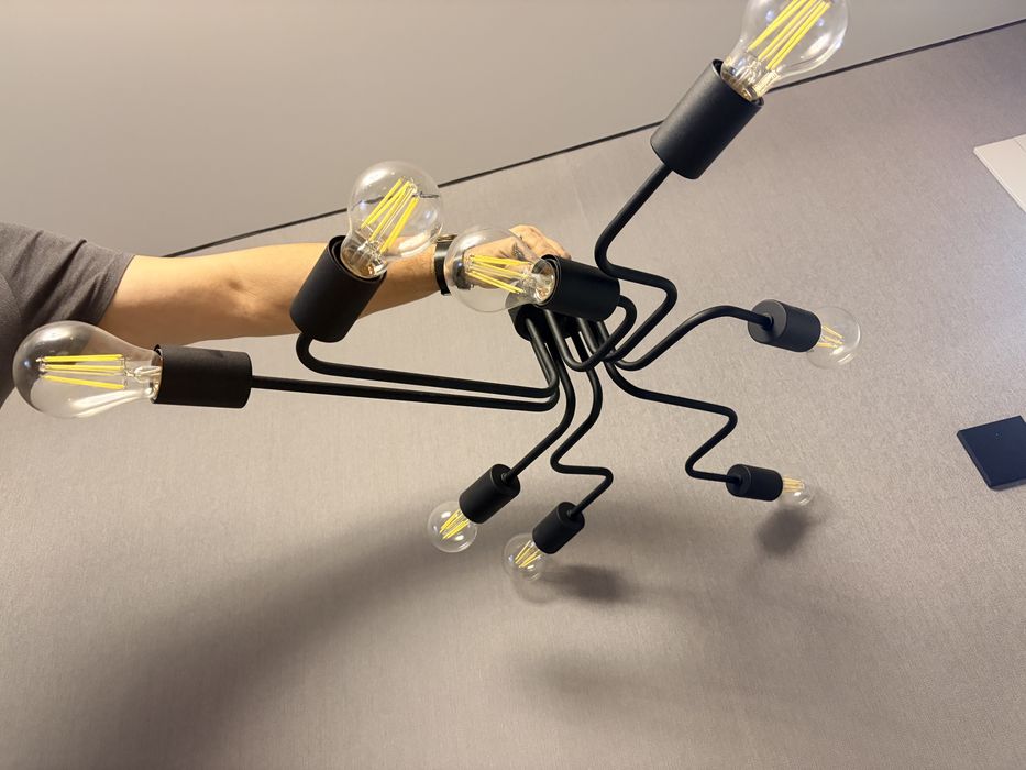 Продам люстры, в стиле минимализм