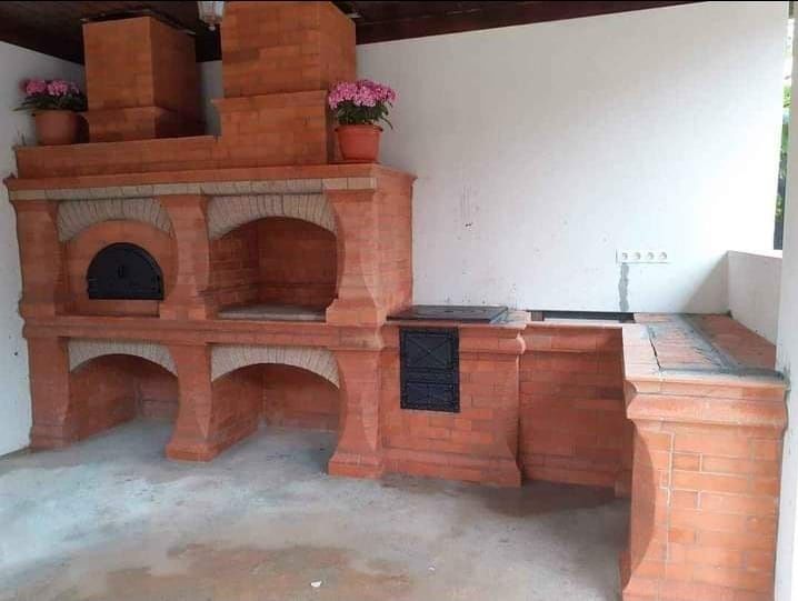 Grătare din Cărămidă