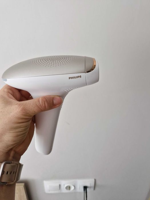 Philips Lumea Фотоепилатор SC1998/00