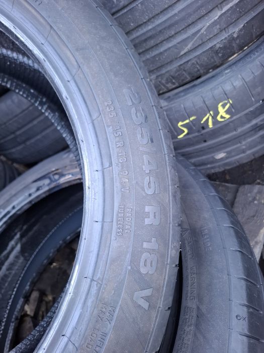 Vand 2 anvelope 235 45 18 continental de vara bune dot 2019