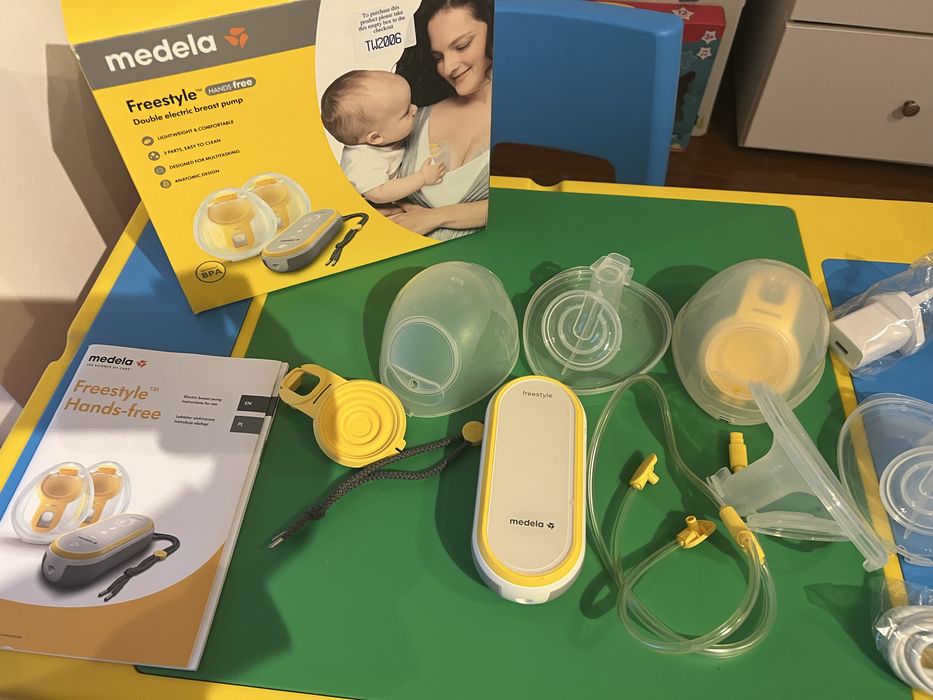 Pompa Medela Freestyle cu cupe portabile