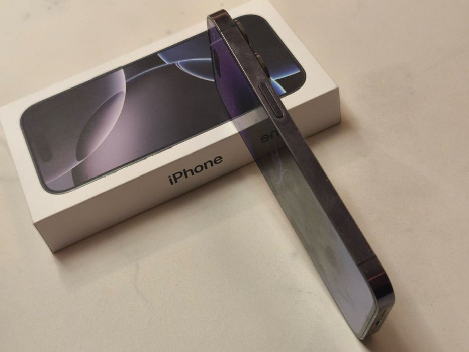 Iphone 14 pro purple