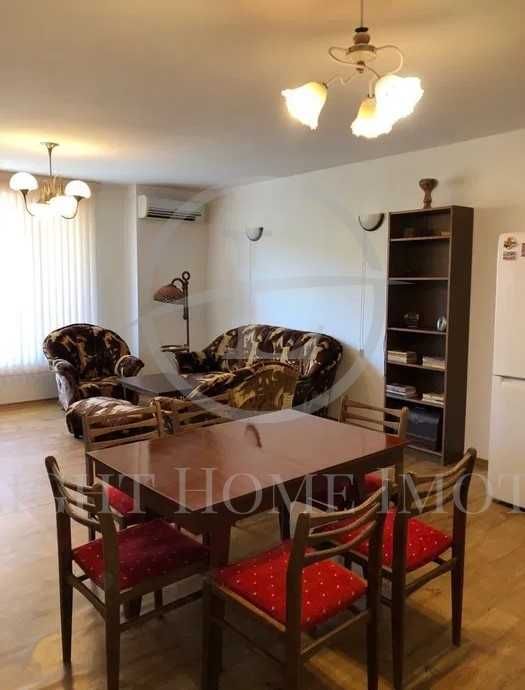 Продава се Тристаен апартамент в Пловдив, Кючук Париж - 110 кв.м за 2082 €/кв.м - Снимка #3