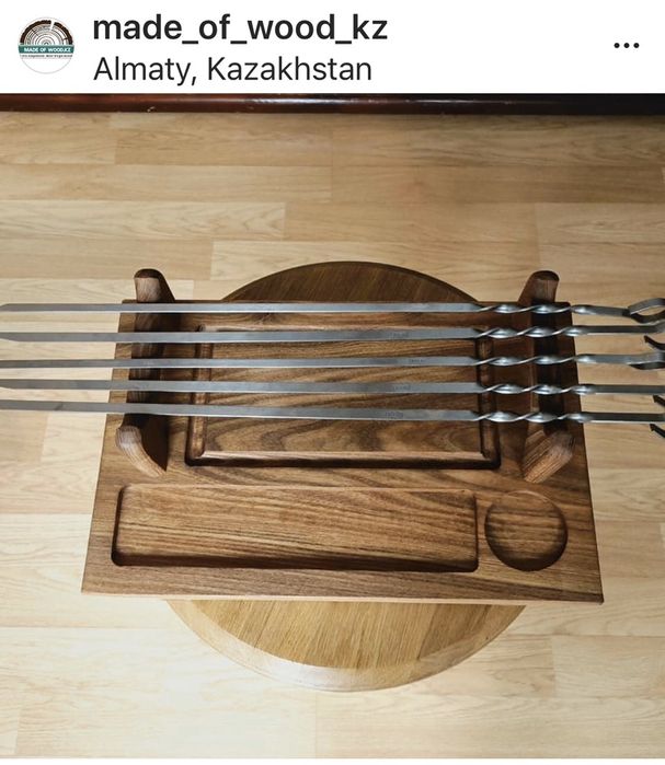 Деревянная посуда доски для подачи шашлыка