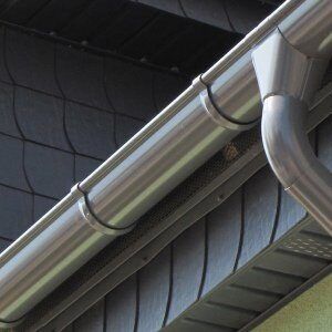 Reparații acoperisuri /Montaj jgheaburi și burlane/săgeac metalic,gard,horn velux