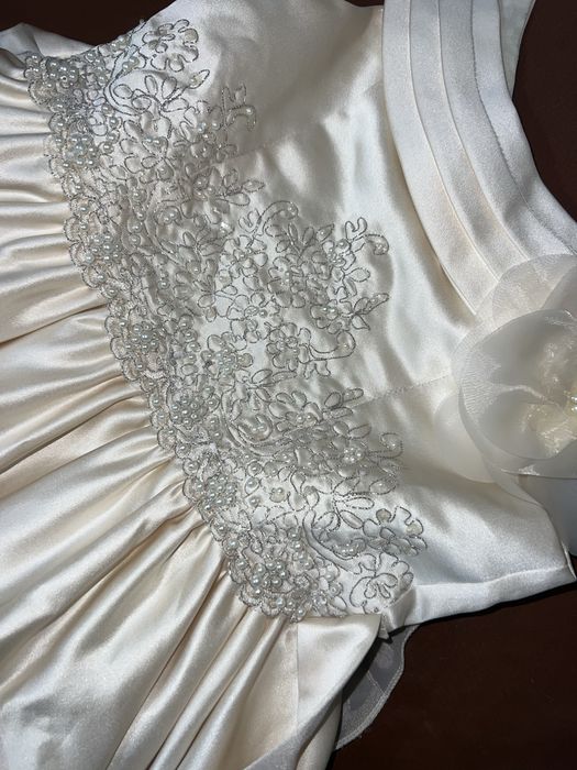 Платье для девочек нарядное