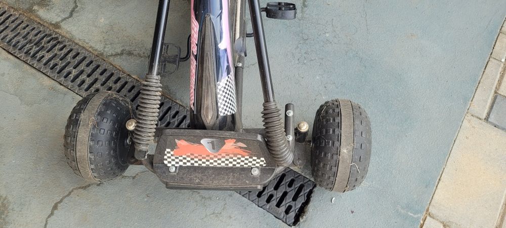 Kart copii 3÷8 ani, cu pedale