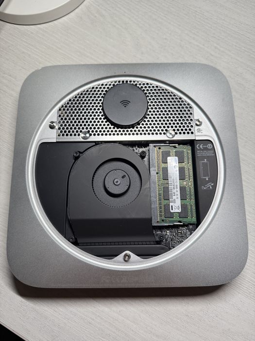 Mac mini 2010 года