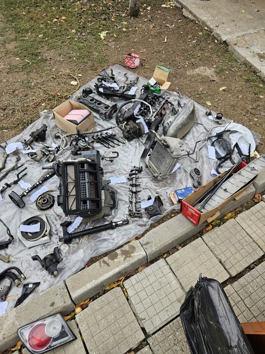 Части Mazda 6 / Глава Турбина Динамо Стартер Разпределителн вал и още!