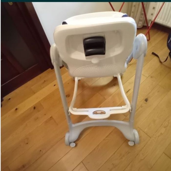 Scaun de masa Cam Campione.