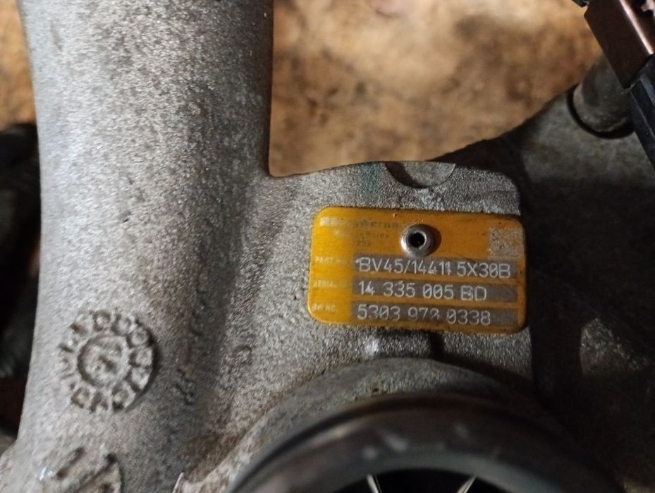Turbina turbo turbosuflanta nissan Navara d40 2.5dci euro5 cod 53039700338 perfect functionala