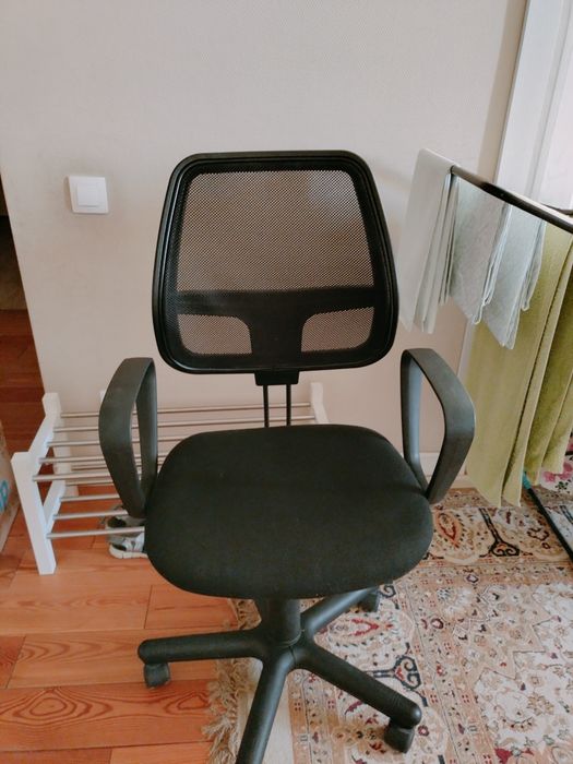 Кресло офисное , тканевое