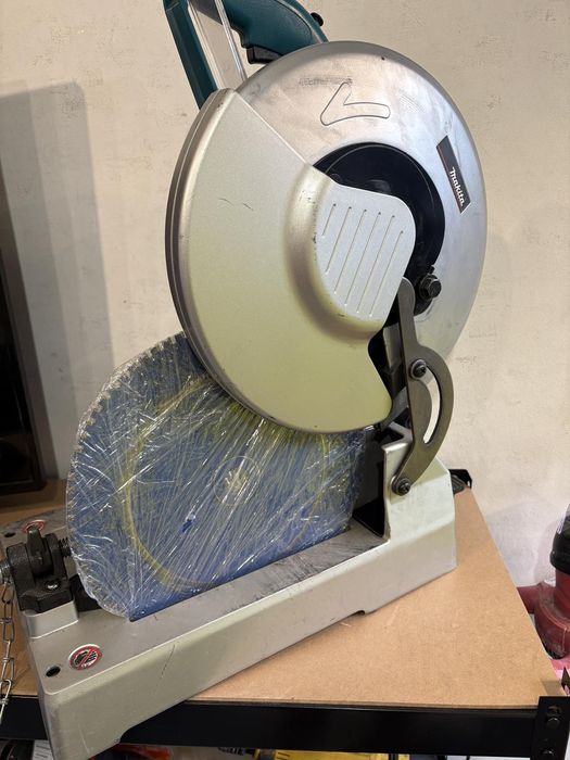 Отрезна машина MAKITA LC1230