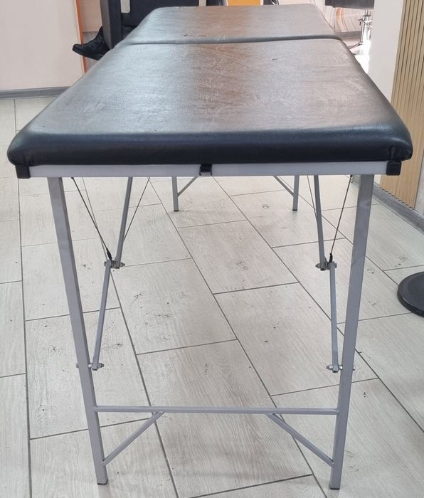 Продам кушетку в отличном состояний