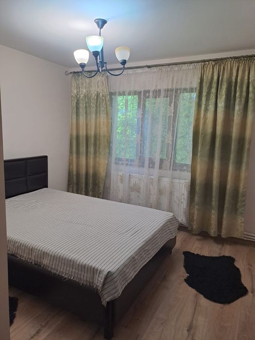 Închiriez apartament  2 camere,conf 1, dec