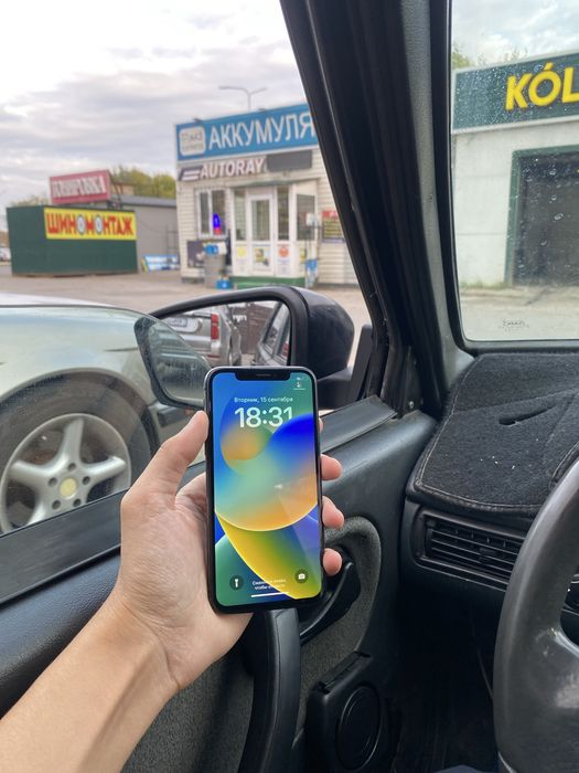 Продам срочно iPhone X 256GB