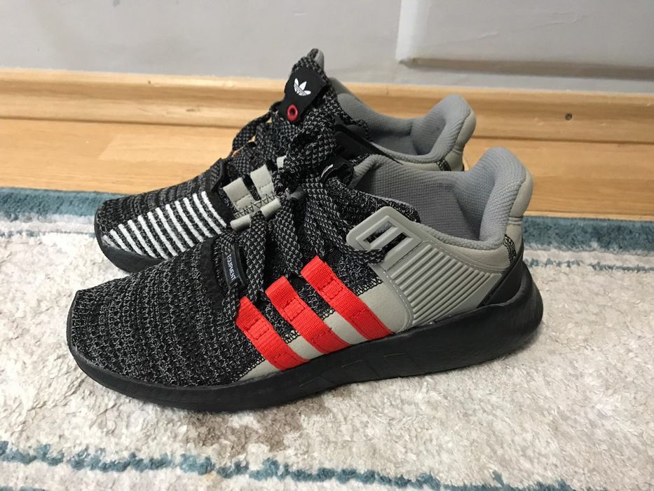 Новые кроссовки продам