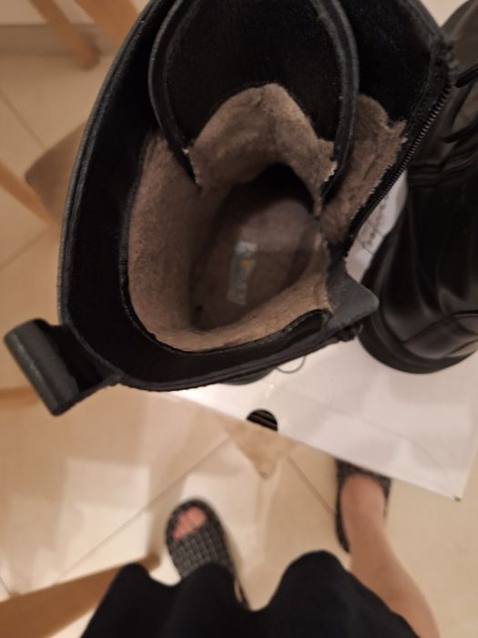 Продам зимние сапоги