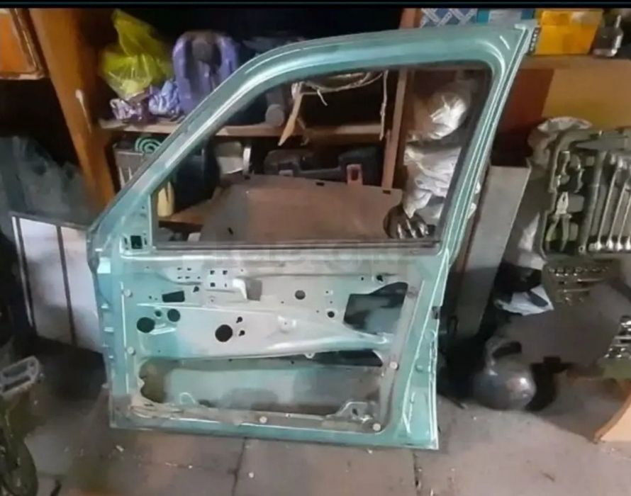 Гольф 3 продам дверь