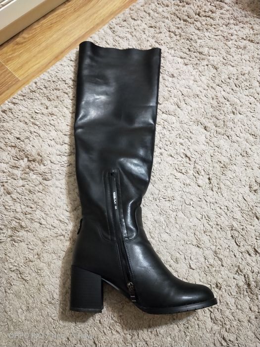 Демисезонные удлиненные сапоги