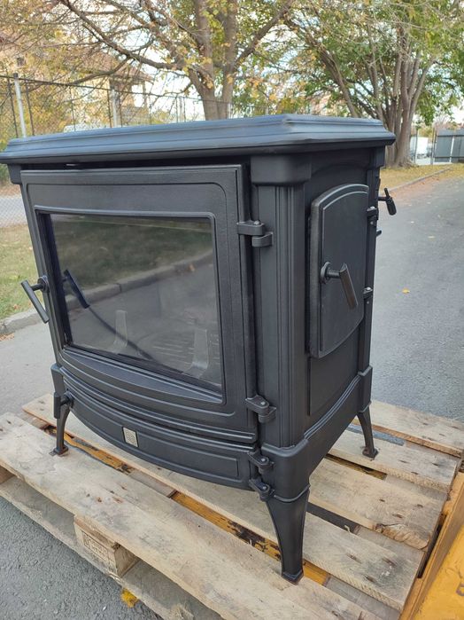 Чугунена камина печка на дърва!