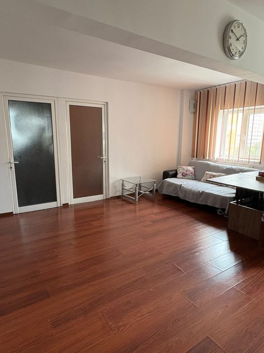 Apartament 3 camere de inchiriat in Ploiesti,  zona Vest
