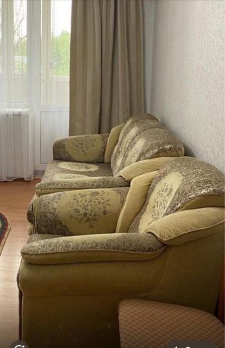 Диван раскладной и два кресла