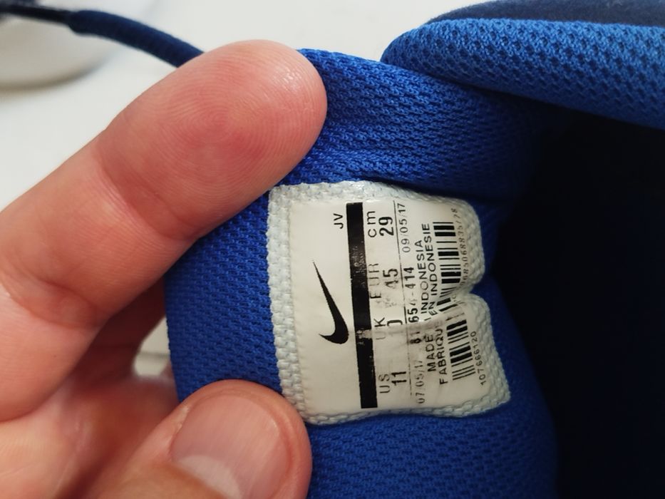 Кроссовки Pony и Nike