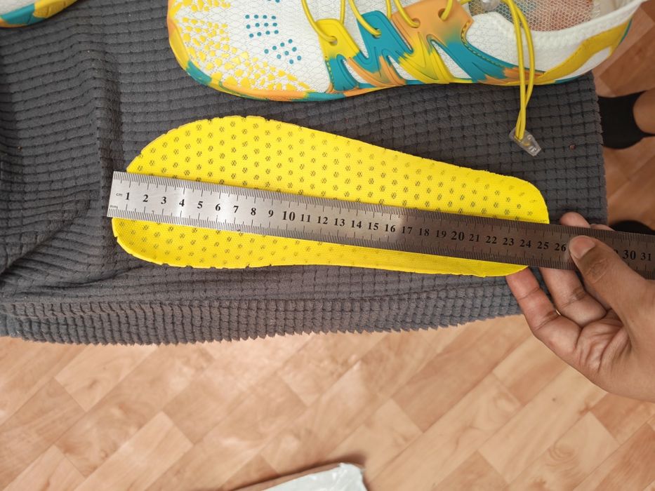 Аквашузы женские