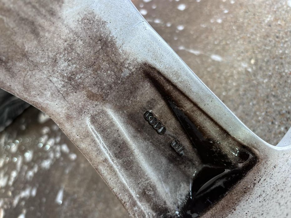 Оригинални джанти с гуми Audi