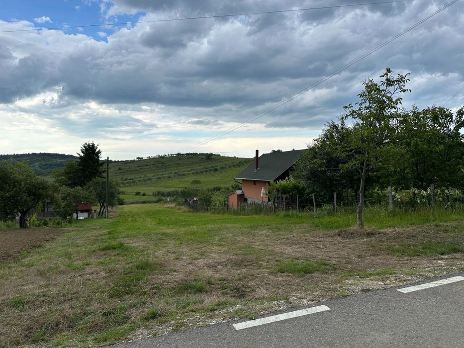 Vand teren intravilan, aproape de Zalau