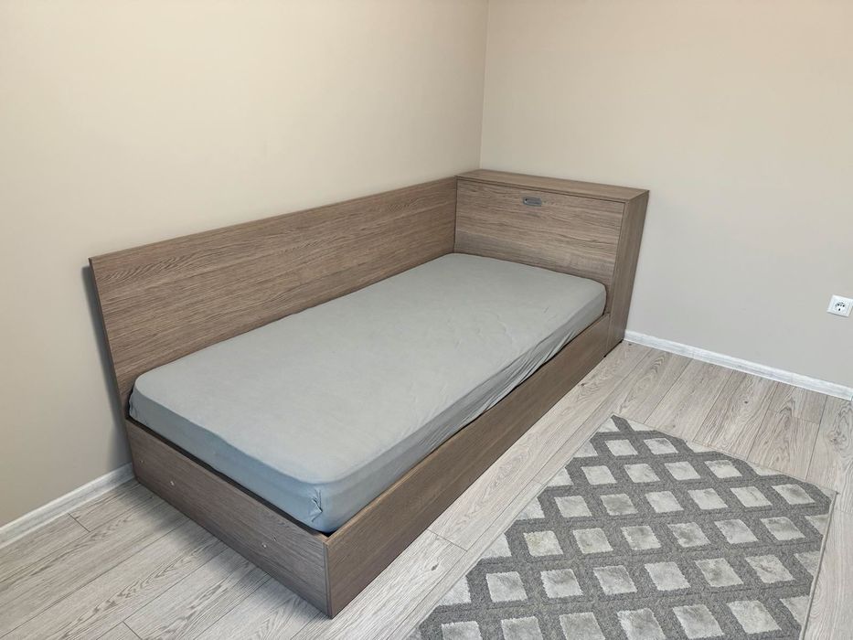 Обзавеждане за детска стая - легло с ракла и матрак, гардероб, бюро