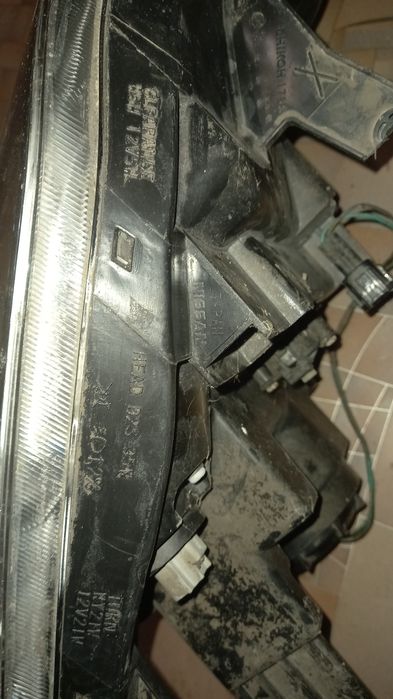 Фара оригинал Ниссан Х-трейл т31