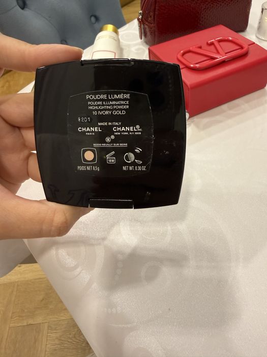 Chanel косметика продам