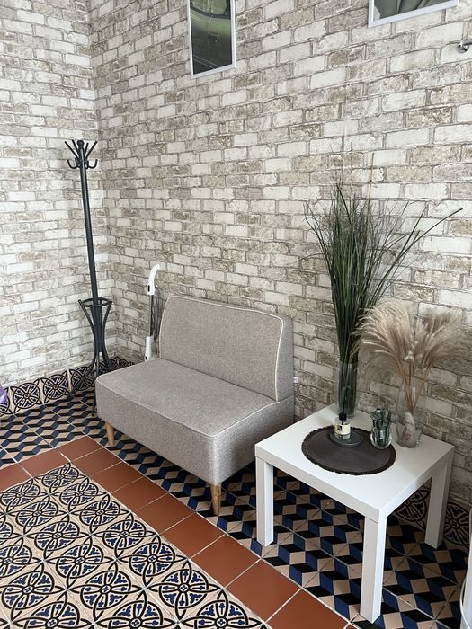 Сдам место мастеру маникюра