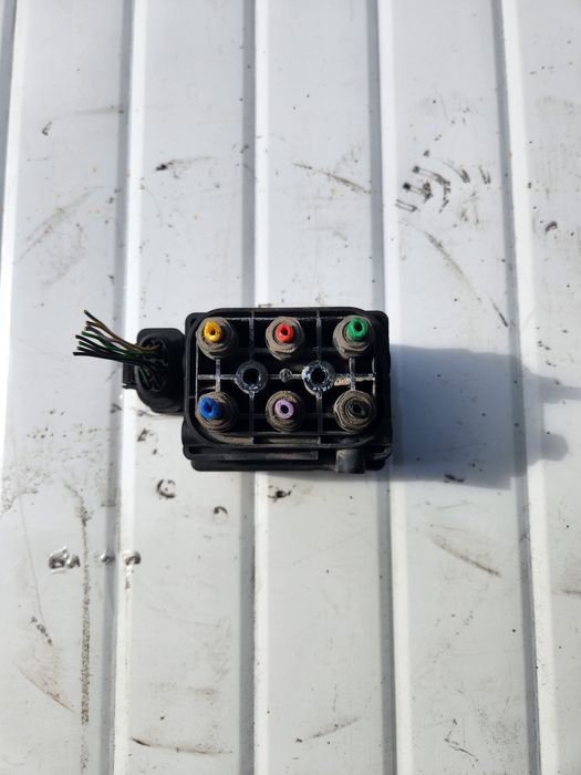 Разпределител за въздух тоарег 2004г