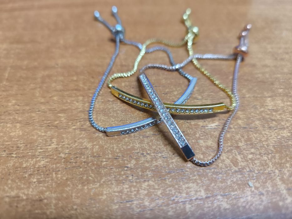 Нежна дамска гривна с цирконий 3 цвята