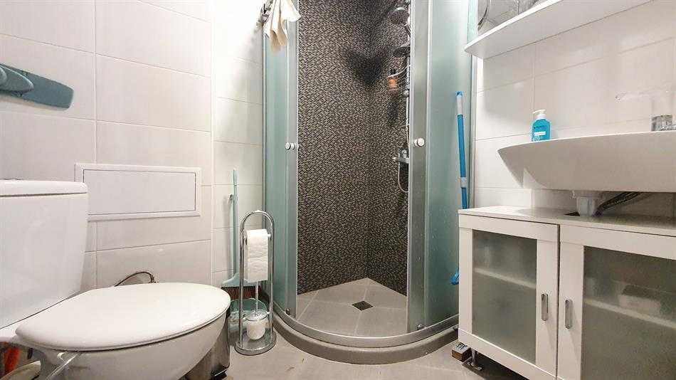 Продава се Двустаен апартамент в Габрово, Център - 63 кв.м за 1969 €/кв.м - Снимка #3