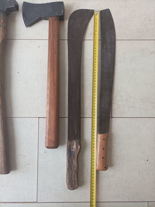 Стари брадва/мачете