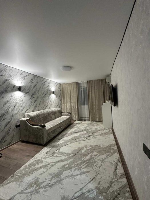 продам 1 комнатную 5 мкр