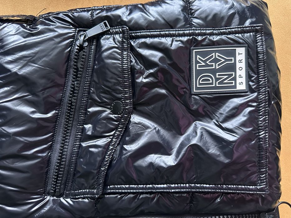 Зимно черно лак яке DKNY