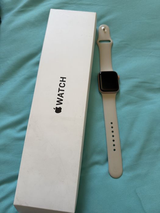 Apple watch SE 1 rose Gold
