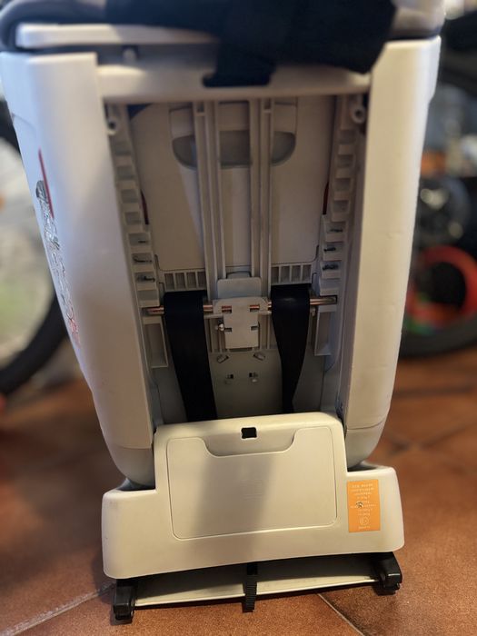 Scaun auto cu Isofix COCCOLLE 9-36 kg,