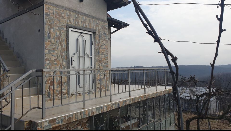 Продава се Къща в Русе, в.з. Касева Чешма - 80 кв.м за 447 €/кв.м - Снимка #2