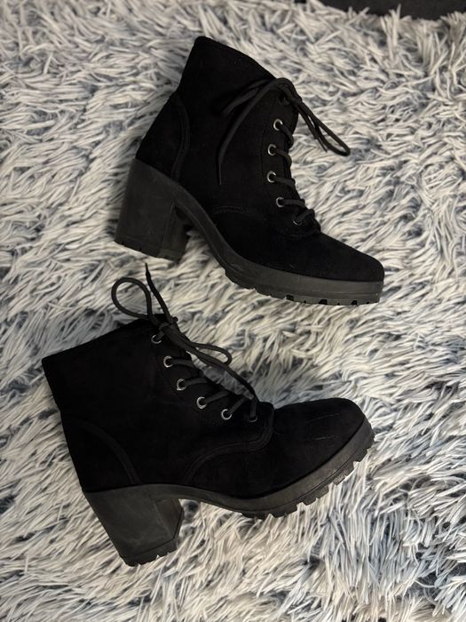 Botine elegante cu toc mic